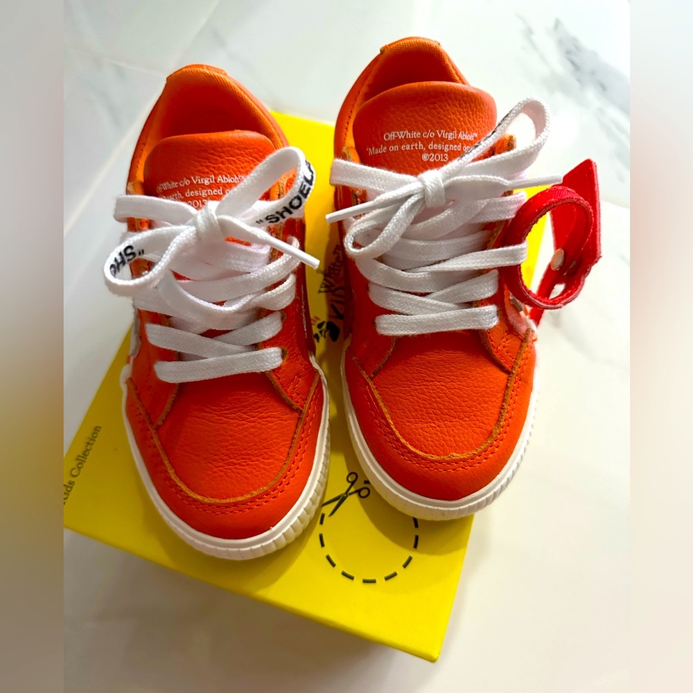 Off white kids shoes size 24